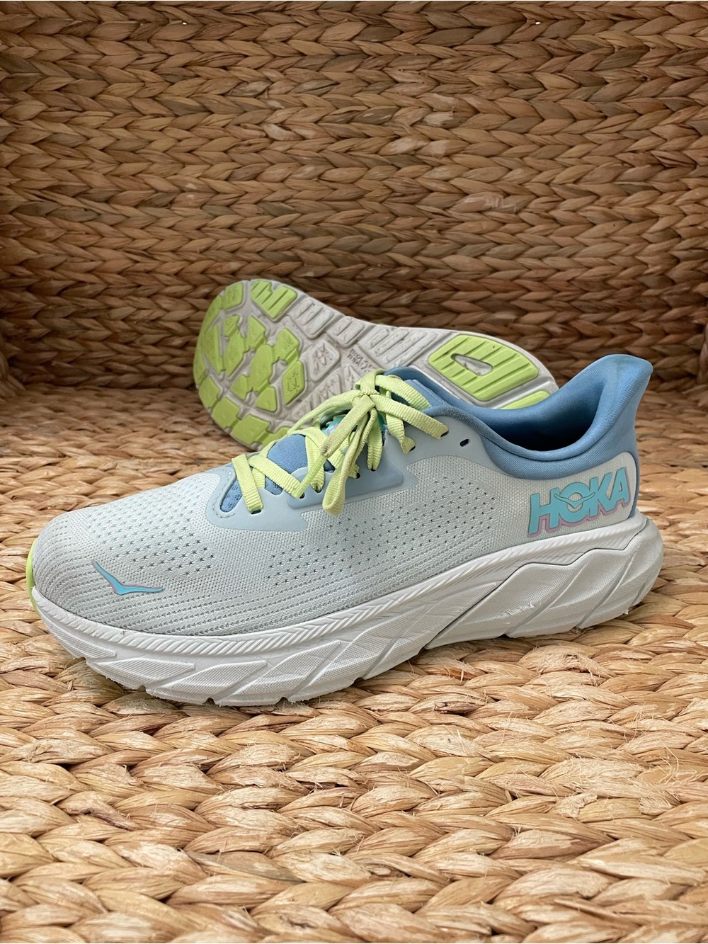 Hoka One One Arahi 7 Running Shoes Light Blue Fog